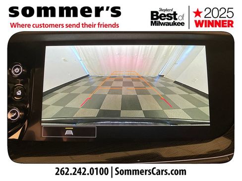 Used 2023 Buick Envision Essence AWD/4WD image 17