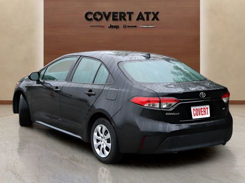 Used 2024 Toyota Corolla LE FWD image 3
