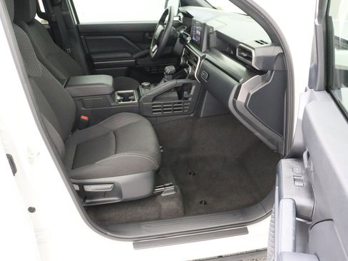 Used 2025 Toyota 4Runner SR5 RWD image 36