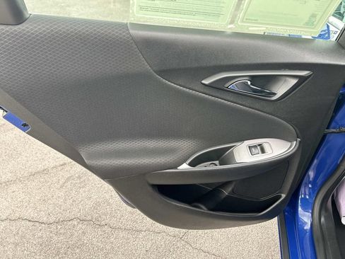 Used 2023 Chevrolet Malibu LT FWD image 16