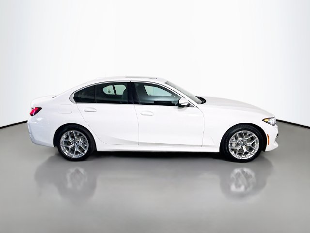 Used 2026 BMW 330i Sedan RWD image 11