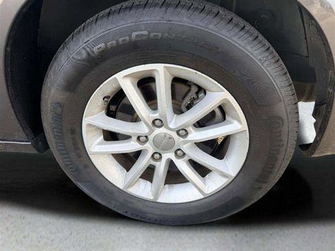 Used 2019 Dodge Grand Caravan SXT image 14