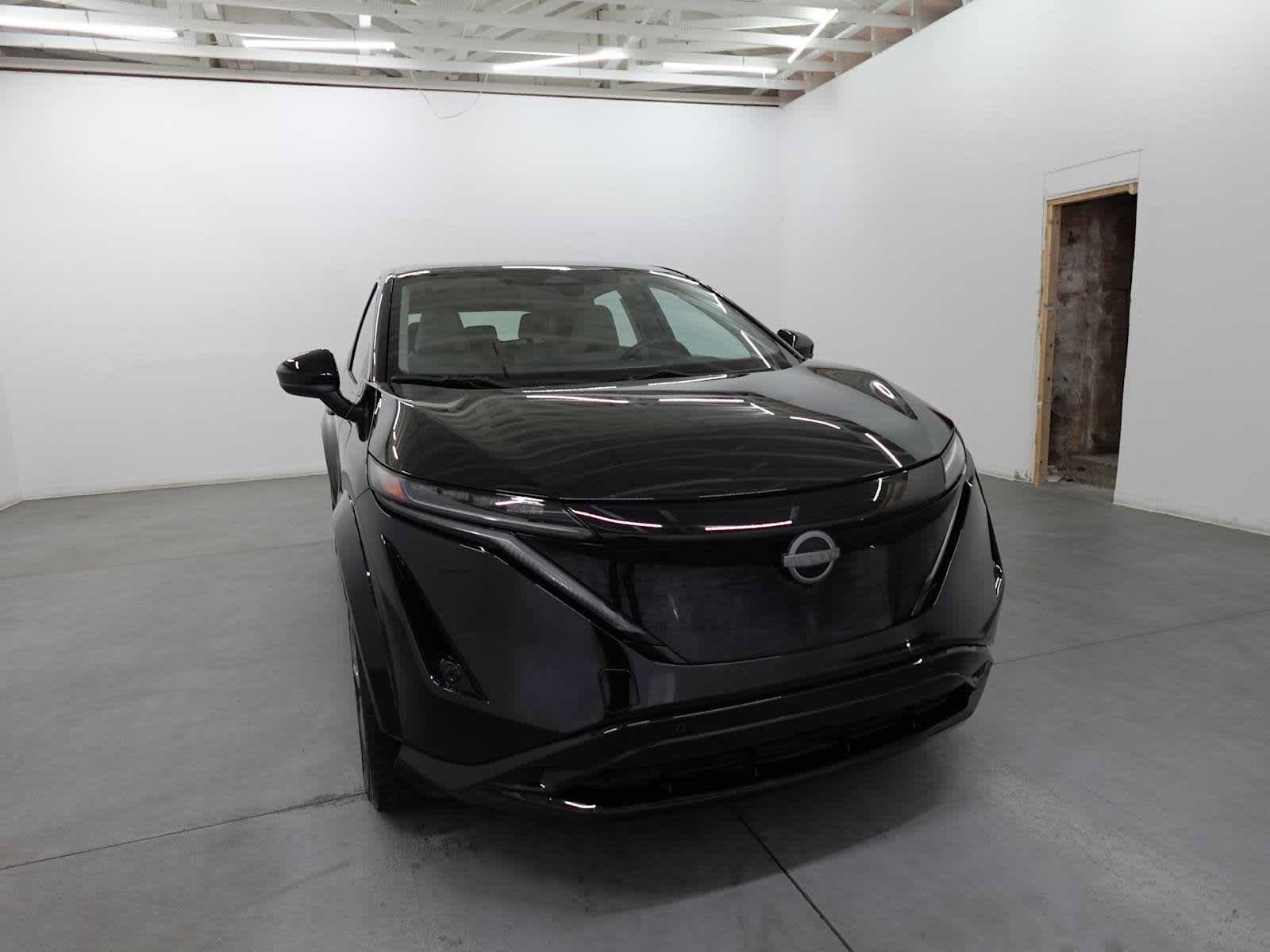 Used 2023 Nissan Ariya FWD image 3
