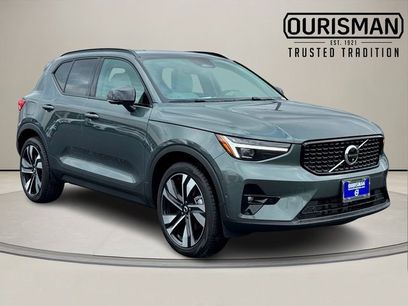 New 2026 Volvo XC40 B5 Ultra w/ Climate Package
