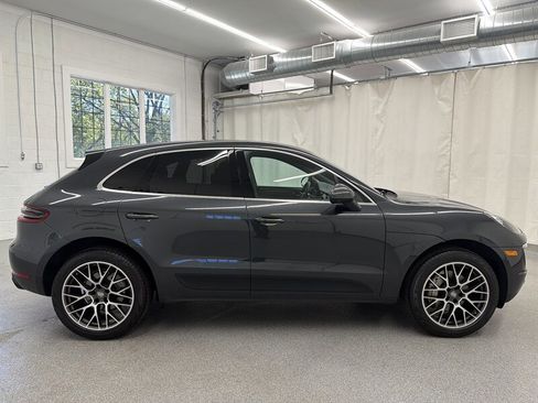 Used 2017 Porsche Macan S AWD/4WD image 4