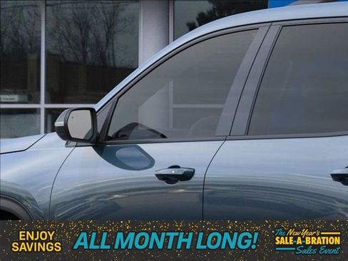 New 2026 Chevrolet Traverse Z71 w/ Driver Confidence Package image 12