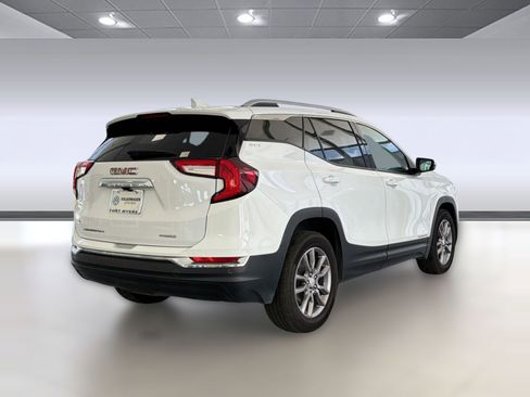 Used 2023 GMC Terrain SLT w/ Infotainment Package II AWD/4WD image 9