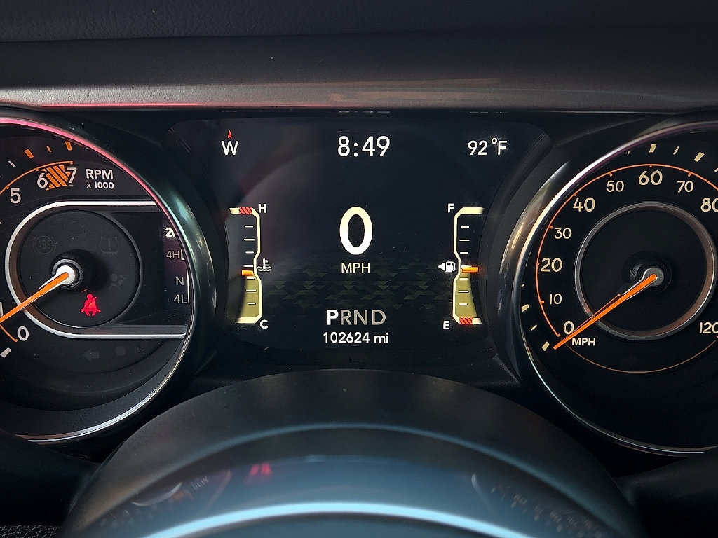 Used 2020 Jeep Wrangler Unlimited Sahara AWD/4WD image 18