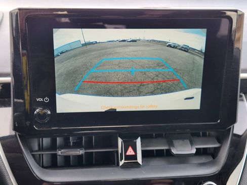 Used 2024 Toyota Corolla LE image 18