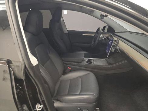 Used 2023 Tesla Model Y Long Range image 22