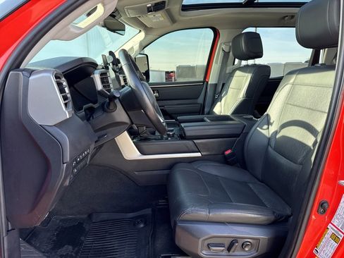 Used 2024 Toyota Tundra Limited image 12