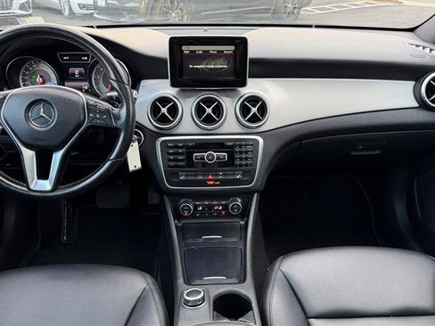 Used 2014 Mercedes-Benz CLA 250 image 16