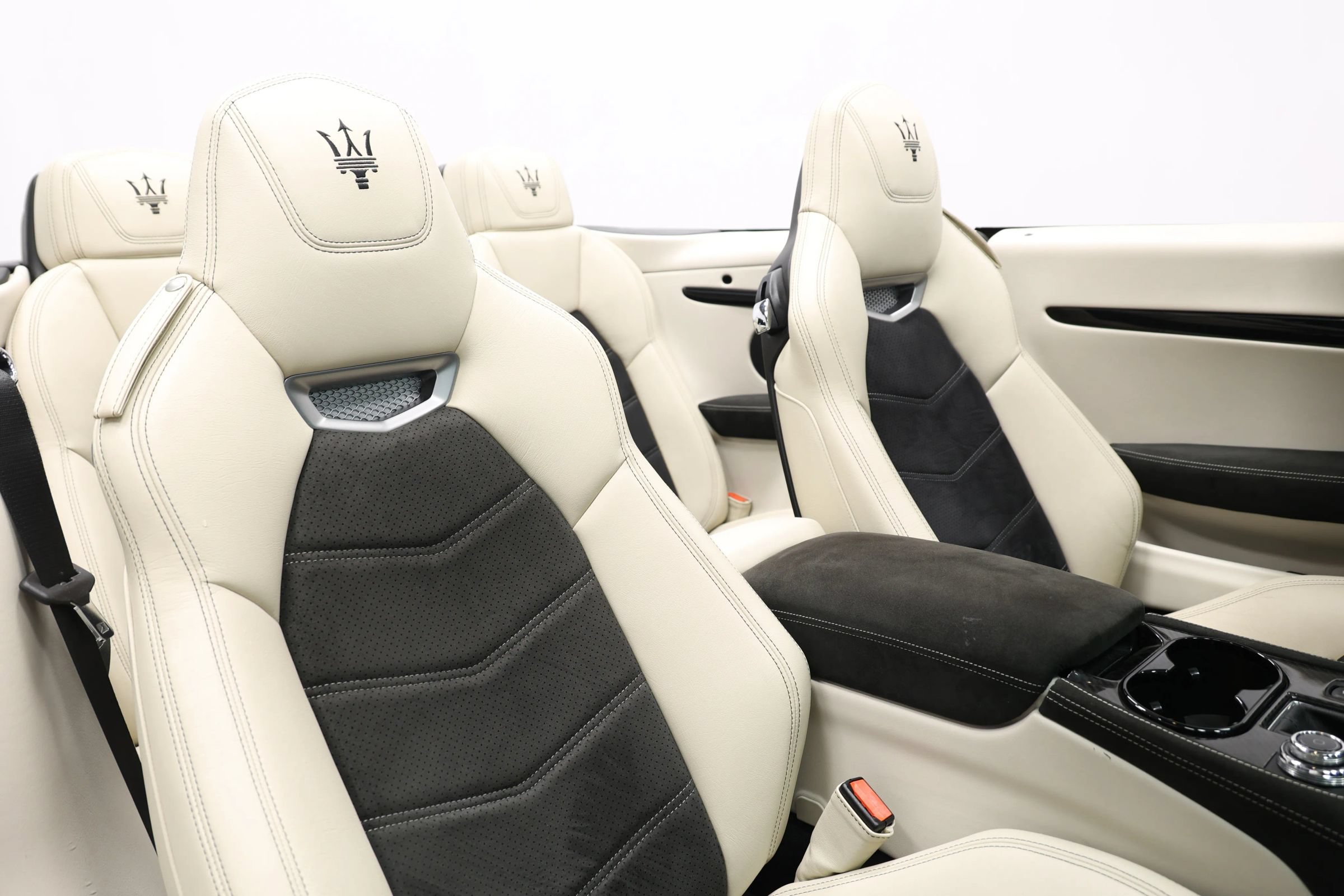 Used 2018 Maserati GranTurismo Sport RWD image 79
