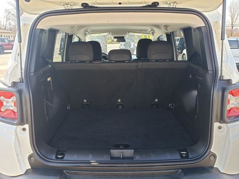 Used 2018 Jeep Renegade Sport w/ Power & Air Group image 5