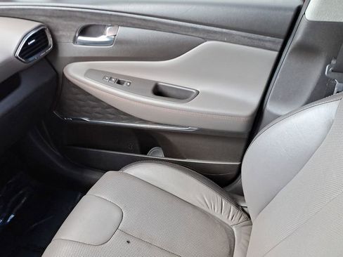 Used 2020 Hyundai Santa Fe Limited image 16