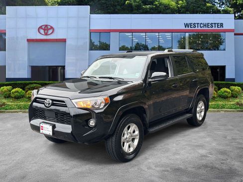 Used 2024 Toyota 4Runner SR5 image 4