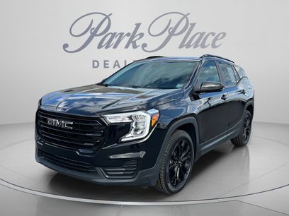 Used 2022 GMC Terrain SLE w/ Driver Convenience Package
