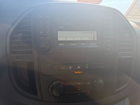 Used 2020 Mercedes-Benz Metris image 20