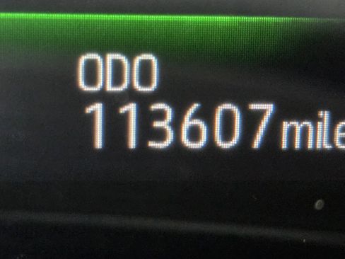 Used 2021 Toyota Sienna Limited image 20