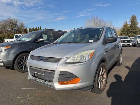 Used 2015 Ford Escape S image 1