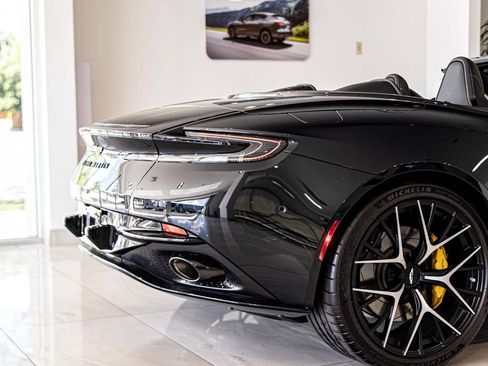 Used 2025 Aston Martin DB12 Convertible RWD image 12