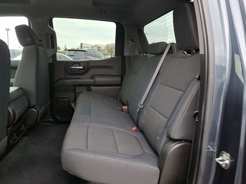 Used 2019 Chevrolet Silverado 1500 Custom w/ Custom Value Package image 10