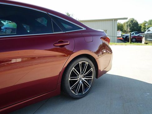 Used 2019 Toyota Avalon XSE FWD image 22