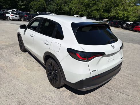 Certified 2025 Honda HR-V Sport image 7