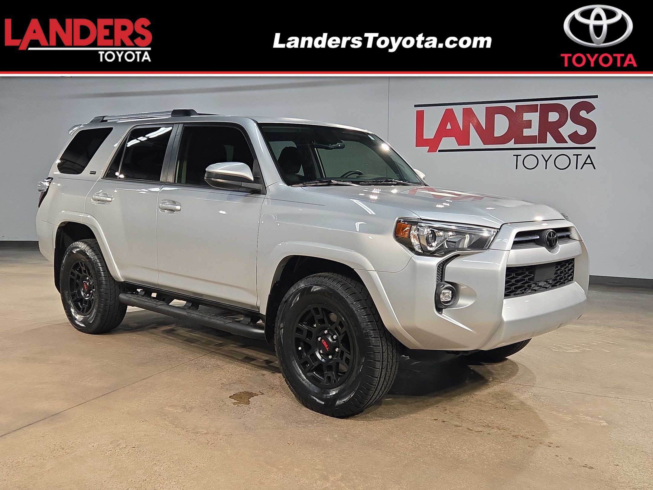 Used 2023 Toyota 4Runner SR5 AWD/4WD image 1