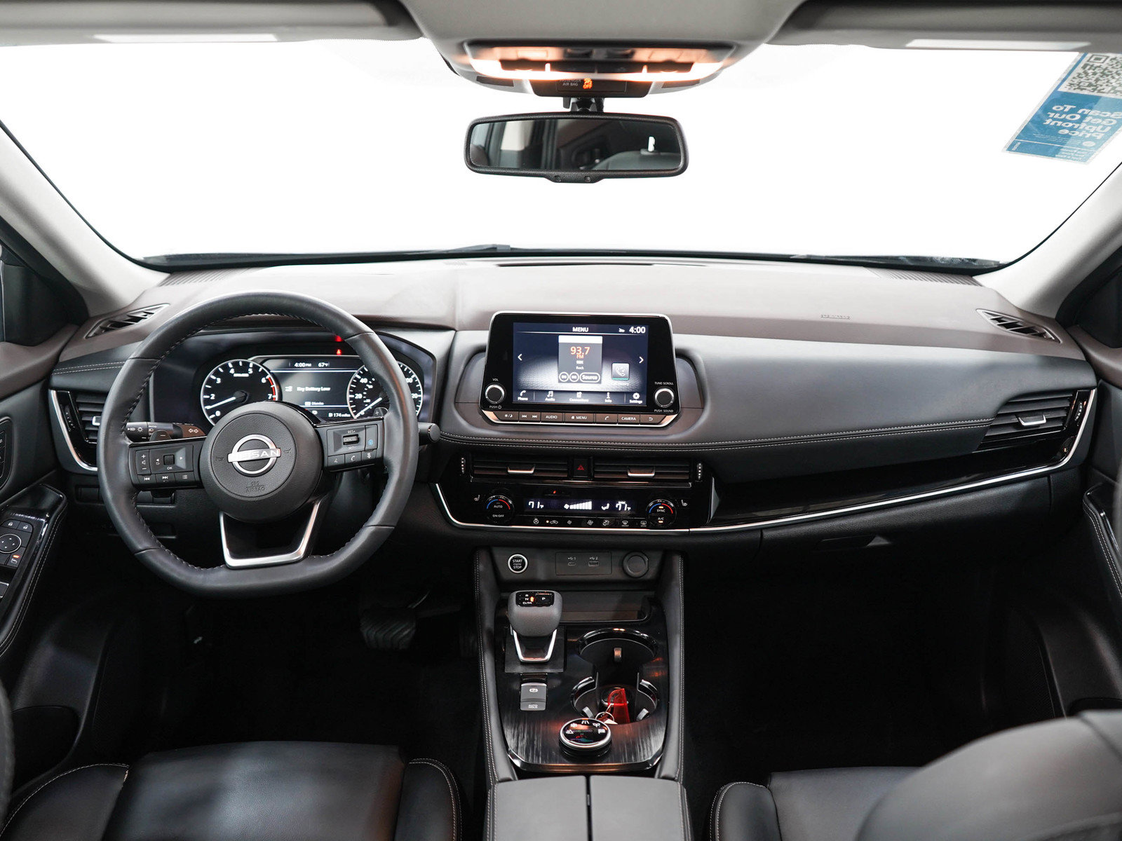 Used 2023 Nissan Rogue SL AWD/4WD image 13
