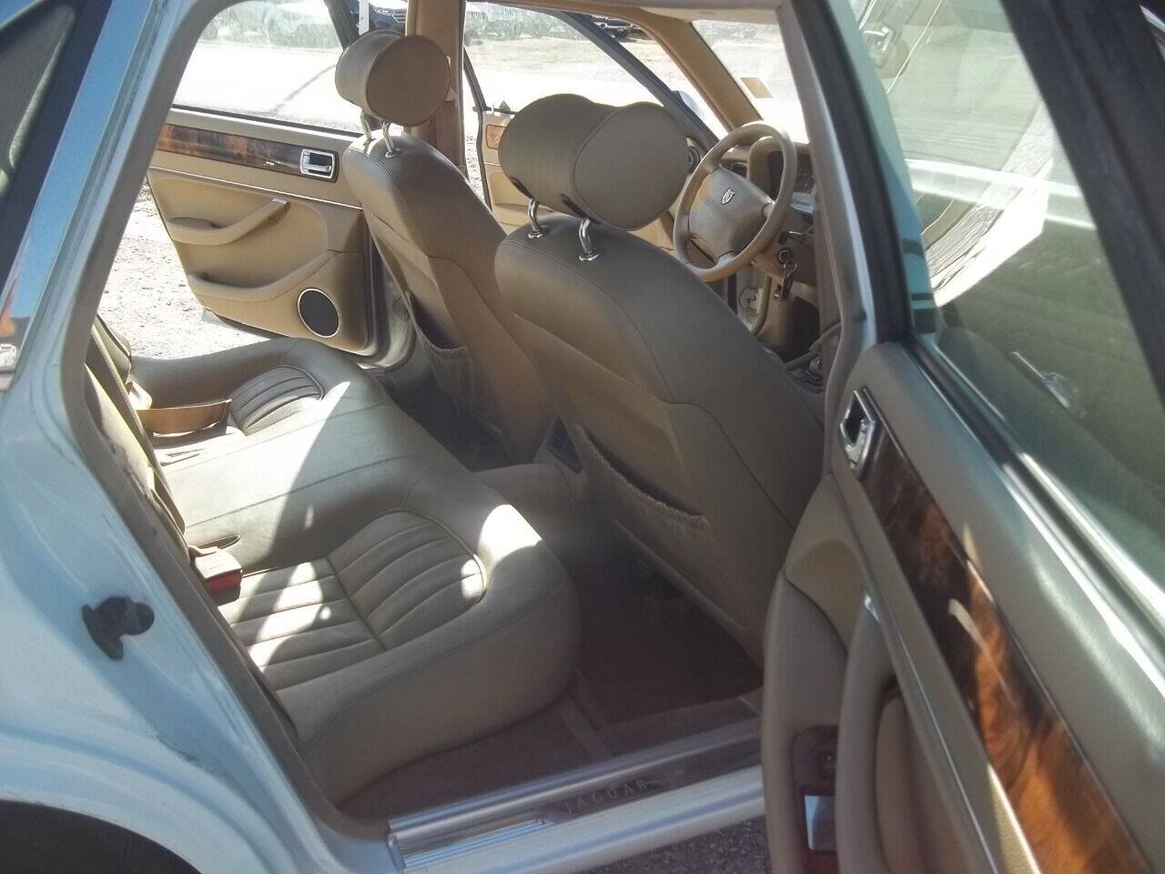 Used 1996 Jaguar XJ6 RWD image 11