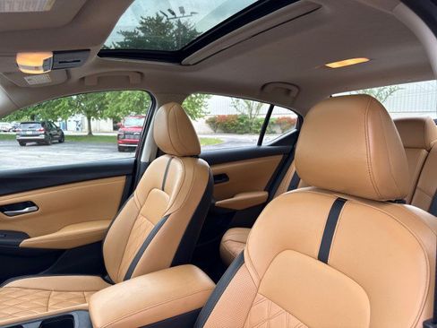 Used 2024 Nissan Sentra SV w/ SV Premium Package FWD image 25