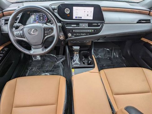 Certified 2025 Lexus ES 350 w/ Premium Package image 17