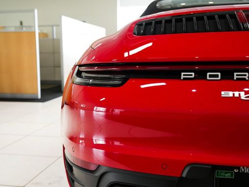 Used 2024 Porsche 911 Carrera S RWD image 11