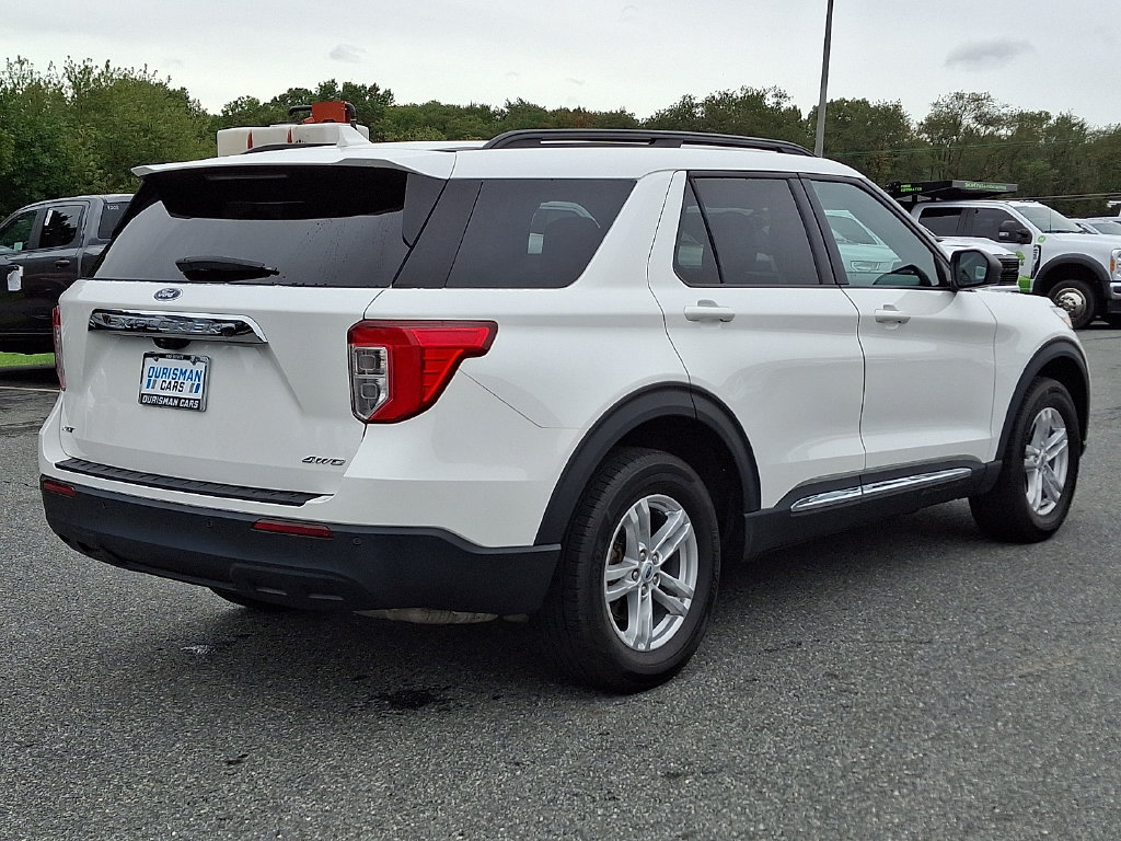 Used 2023 Ford Explorer XLT AWD/4WD image 6