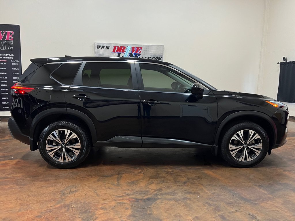 Used 2023 Nissan Rogue SV FWD image 10