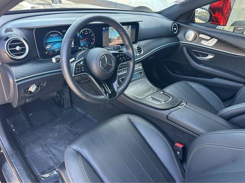 Used 2023 Mercedes-Benz E 350 4MATIC Sedan image 16