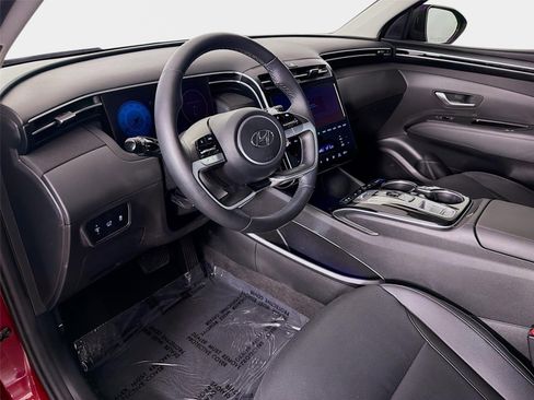 Certified 2024 Hyundai Tucson Limited FWD image 9