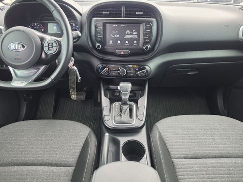 Used 2021 Kia Soul GT-Line FWD image 17