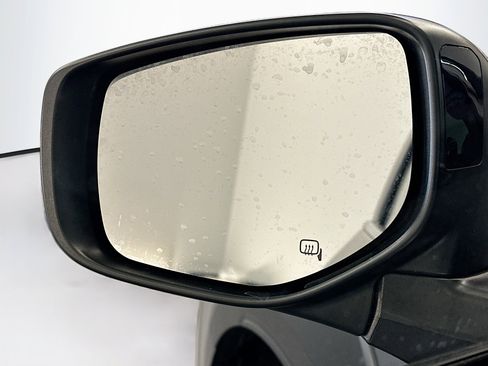 Used 2025 Subaru Outback Premium image 16