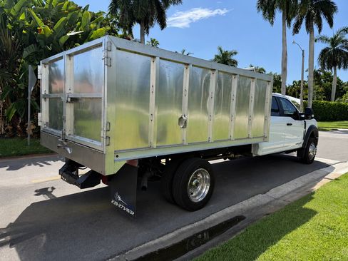 Used 2024 Ford F550 4x4 Crew Cab Super Duty image 2