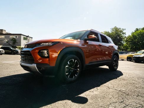 Used 2023 Chevrolet TrailBlazer LT w/ Convenience Package FWD image 7