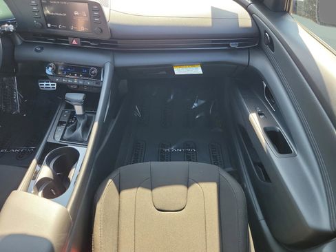 New 2026 Hyundai Elantra SEL Sport Premium FWD image 27