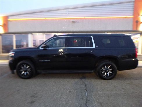 Used 2016 Chevrolet Suburban LT w/ Max Trailering Package image 2