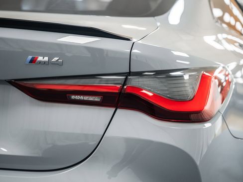 Used 2024 BMW M4 Coupe w/ Executive Package image 9