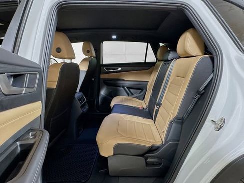 New 2026 Volkswagen Atlas Cross Sport SEL R-Line image 13