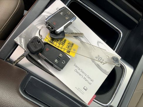 Used 2017 GMC Sierra 1500 SLT w/ SLT Premium Package image 11