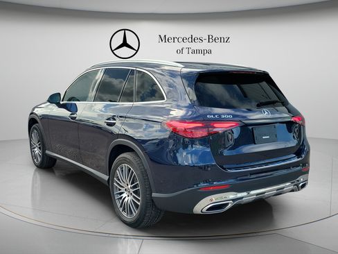 Used 2023 Mercedes-Benz GLC 300 image 2