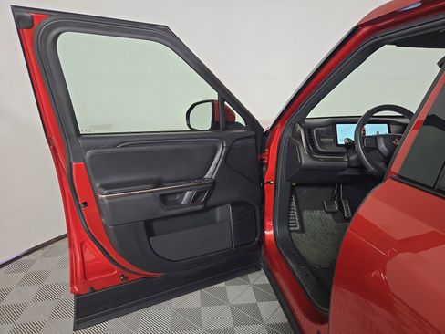 Used 2023 Rivian R1T Adventure image 16