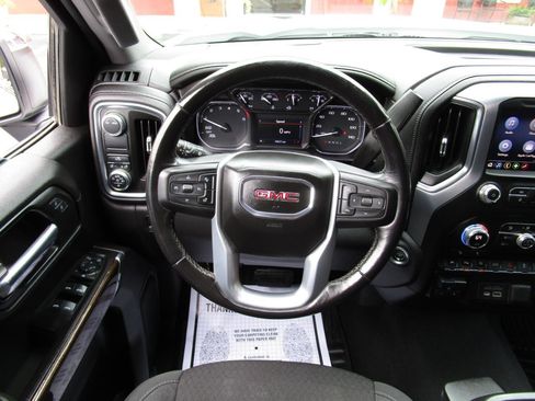 Used 2021 GMC Sierra 1500 SLE w/ Preferred Package image 11
